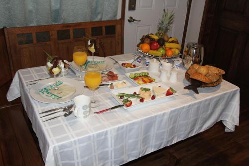 . Kitimat Estuary Lodge B&B