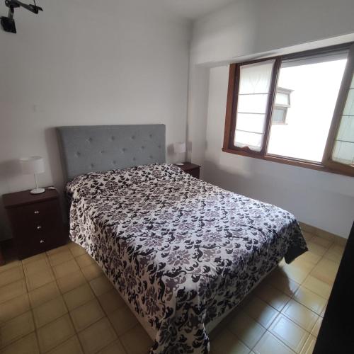 One-Bedroom Apartment image 2