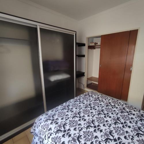 One-Bedroom Apartment image 1