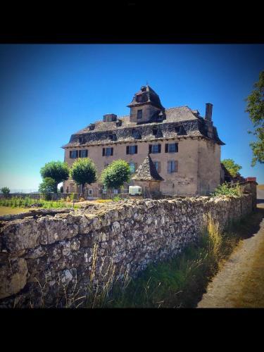 Chateau de Cours chambre d'hôte Ladinhac