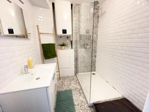 Superbe appartement, 3 chambres, gare St Charles, Marsiglia (foto 6)