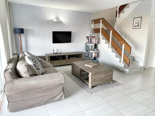 Anchored Inn II - A Slice of Heaven in Beautiful Scottburgh photo 2