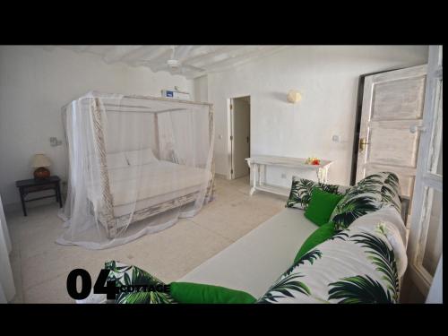 04 beach cottage malindi