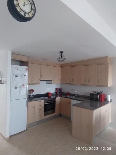 Kitchen, Deltafamily ¡ barbacoa,piscina, wifi Chromecast !! in Els Muntells