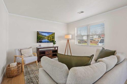 New River Gorge Retreat 10 min 2 Ace Resort in Oak Hill, USA