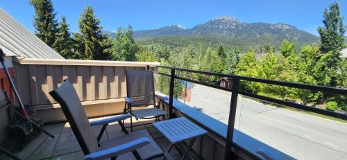 1BR in Lake Placid Lodge, Steps to Creekside Gondola, Shared Pool and Hot Tub, Lounge Access, Whistler (foto 9)