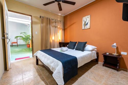 . Hotel El Cocobolo Food&Rest Room 6 B&B WiFi AC Pkg Free Swimmingpool
