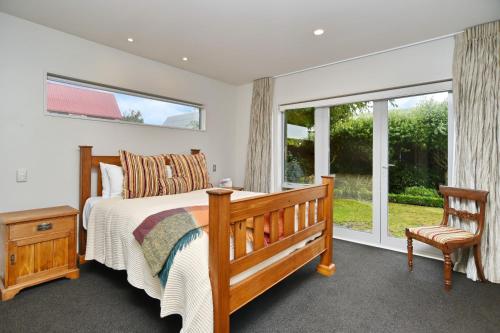 Jeffreys Road - Christchurch Holiday Homes