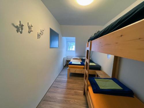 Erjavčeva mountain hut at Vršič pass (Erjavceva mountain hut at Vrsic pass) in 克朗傑斯卡哥拉