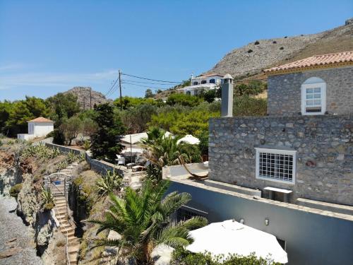 Balkons/terase, Lady of Hydra Villa, sea front view, private beach in Vlichos (Attiki)