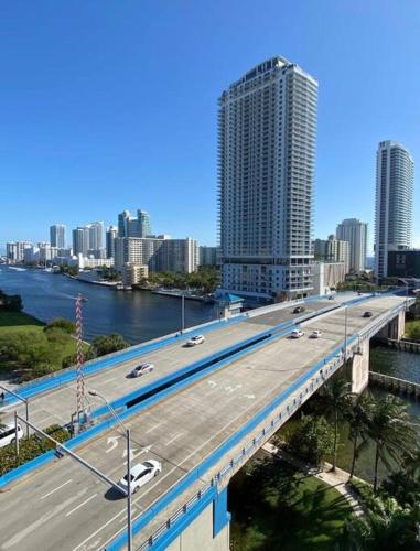 Estudio- Beach Walk Resort in Hallandale Beach, USA