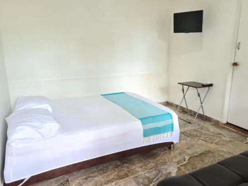 Double Room with Private Bathroom room in Posada Turística Miss Geidy