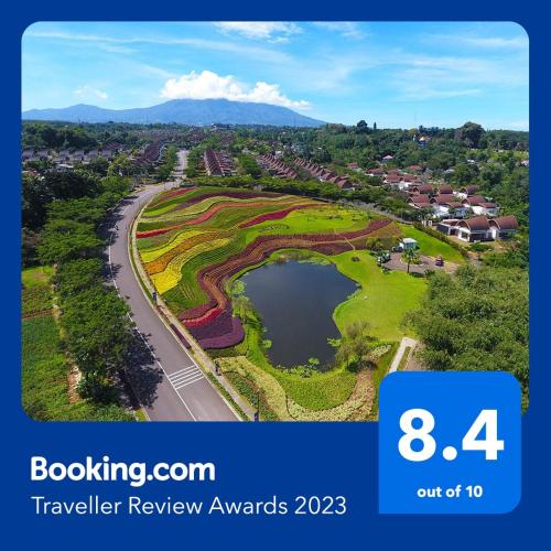 Vimala Hills Resort Cozy Villa Puncak Gadog Bogor in Megamendung
