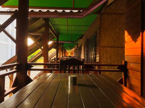 バルコニー/テラス, ［バン フォーディンデン］ヴィラ（1257m²）｜ 11ベッドルーム／11バスルーム (Bungalows Le Jardin Organique ) in ヴァンヴィエン