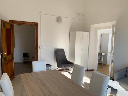 Porta Rossa Apartment - main image
