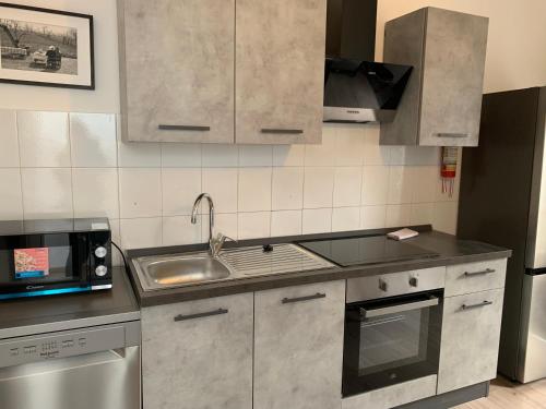Porta Rossa Apartment - image 4