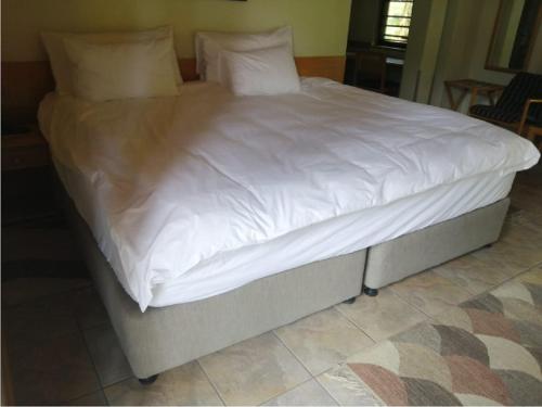 Luxury Double Room image 6