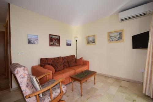 One-Bedroom Apartment image 4