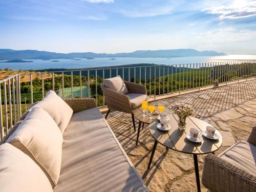 Villa Stolovi by Interhome in Komarna