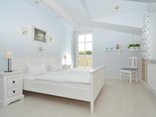 Apartment with Balcony image 6
