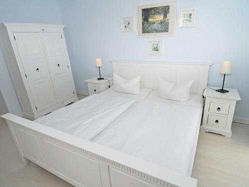 Apartment with Balcony image 5