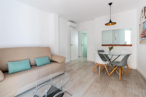 One-Bedroom Apartment image 10