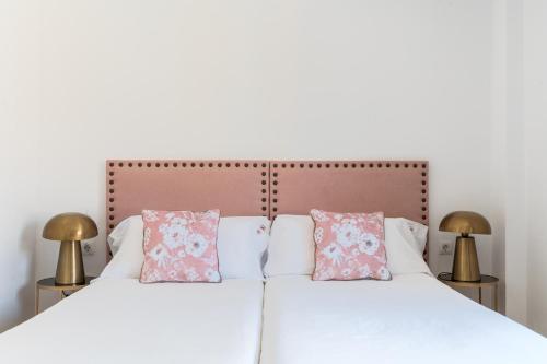 One-Bedroom Apartment image 10