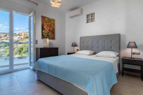 SUNNY HOUSE IN MAKRY GIALOS in Makris Gialos