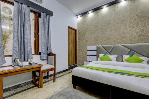 room detail thumbnail 0