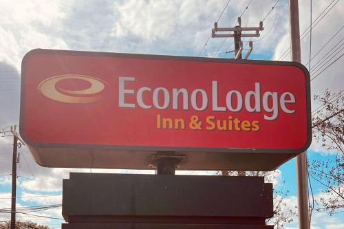 Econo Lodge Inn & Suites Downtown San Antonio Riverwalk Area in San Antonio, USA
