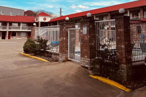 Econo Lodge Inn & Suites Downtown San Antonio Riverwalk Area in San Antonio, USA
