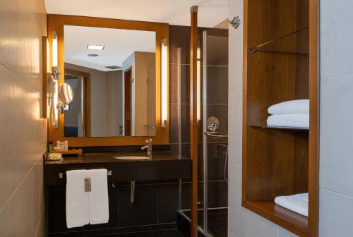 Point Hotel Taksim - image 10