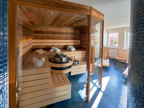 sauna, Villa "To Hus" in Sellin - Appartement 02 mit Kamin und Balkon in Ostseebad Sellin