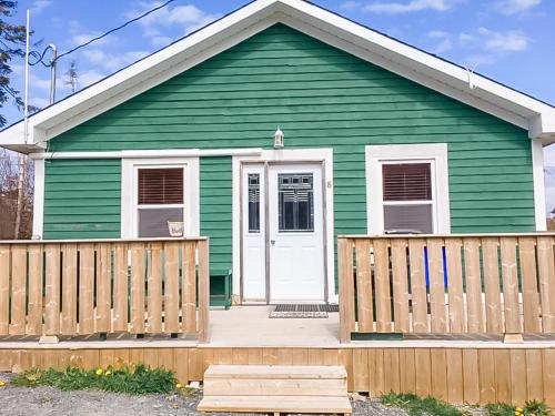 2 bedrooms, 3 beds
