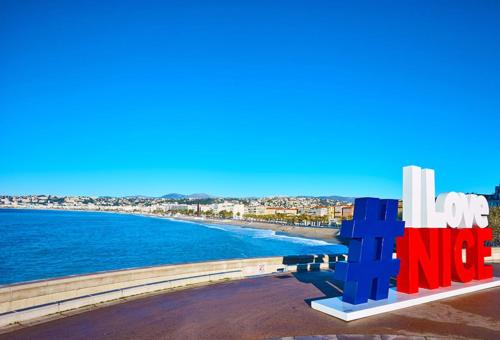 Studio Apartment with Sea View image 10