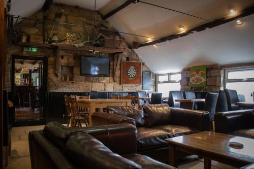 The Fox & Hounds - image 6