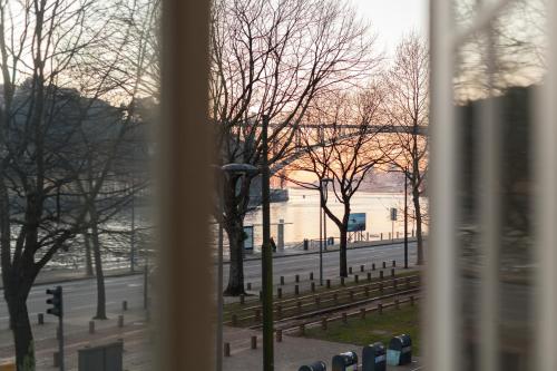 VIVA Alameda Suites - River Guest House 3