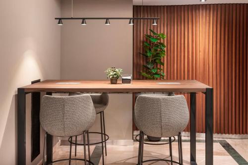 Catalonia Goya - image 2