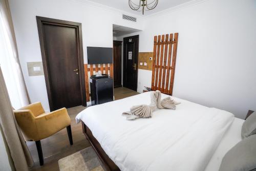 Hotel Yara - image 7