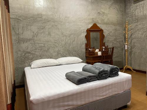 ควีน (Queen Room)