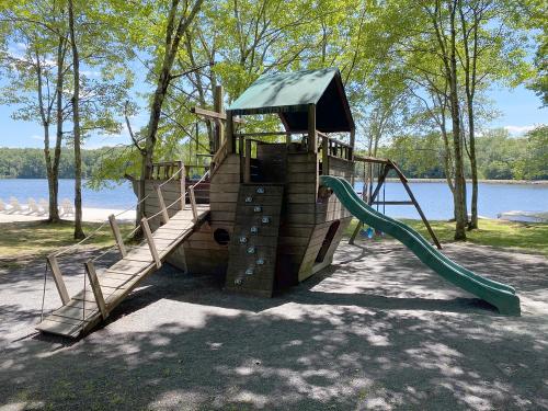 Mountain Springs Lake Resort - image 9