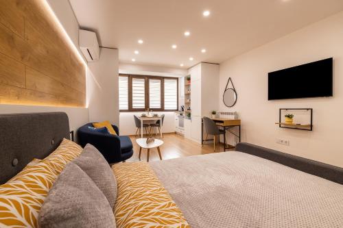 Luxury Studio Living High-End Amenities and Great Location by Flat Mаnager, Sofia