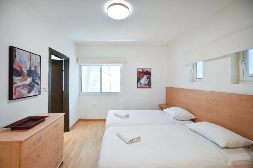 Apartment image 6