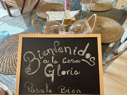 Casa Gloria, Los Abrigos