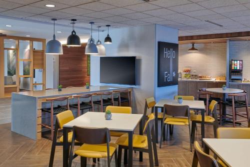 Fairfield Inn & Suites by Marriott Chicago O'Hare