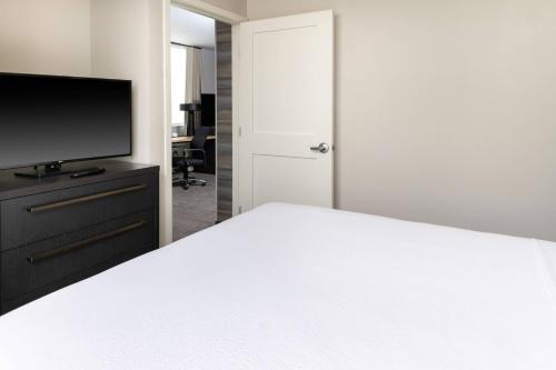 Residence Inn Franklin Berry Farms - image 10