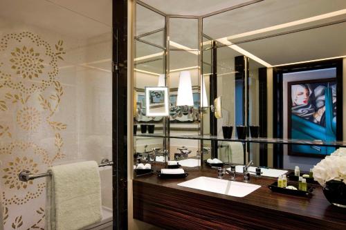 Prince de Galles a Luxury Collection hotel Paris - image 11