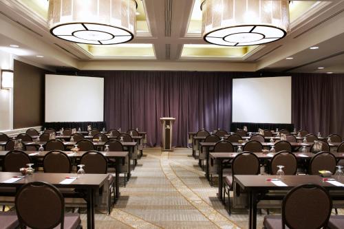 Fairfax Marriott at Fair Oaks - image 6