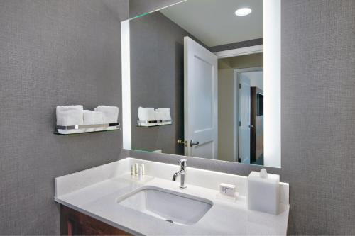 Residence Inn by Marriott Orlando at FLAMINGO CROSSINGS Town Center - image 14