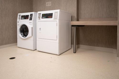 SpringHill Suites by Marriott Kenosha - image 11